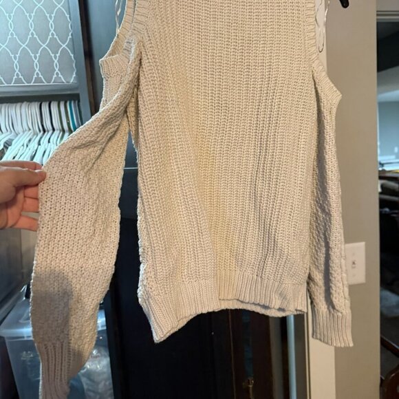 Aeropostale cold-should sweater - cream color - Picture 3 of 5